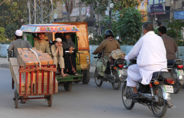 Gawalmandi to fort road