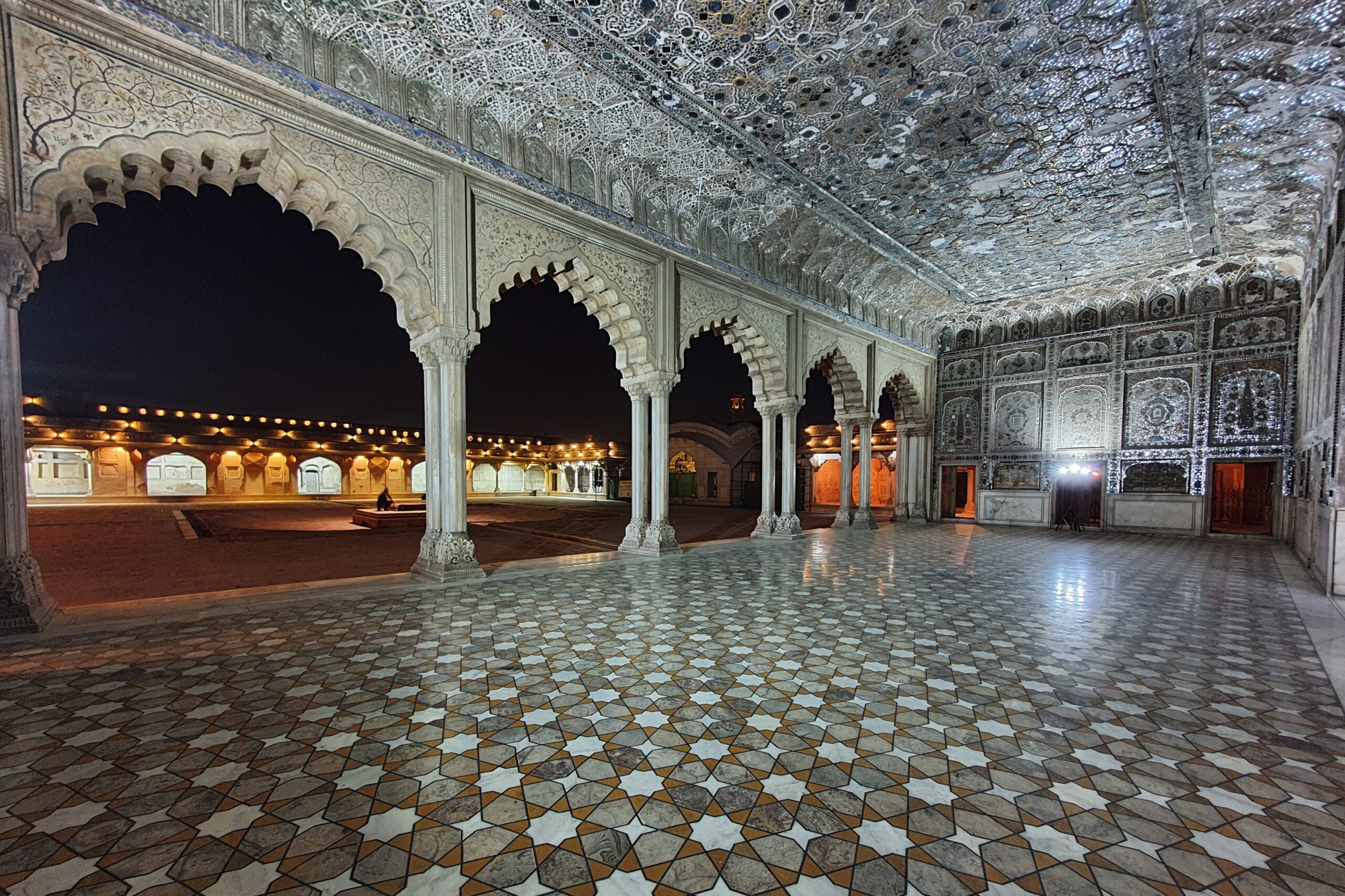 Sheesh Mahal Attic Chamber