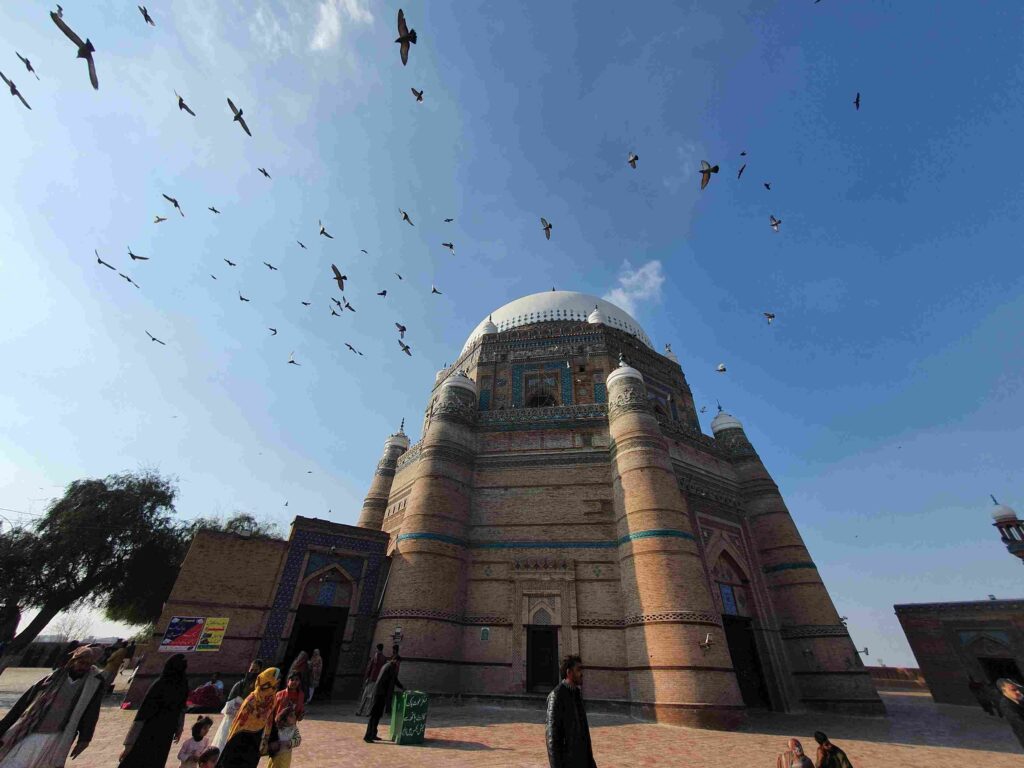 Shrine of Hazrat Shah Rukn e Alam