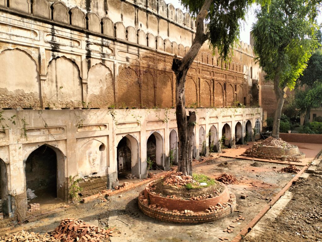 conservation of lahore fort café