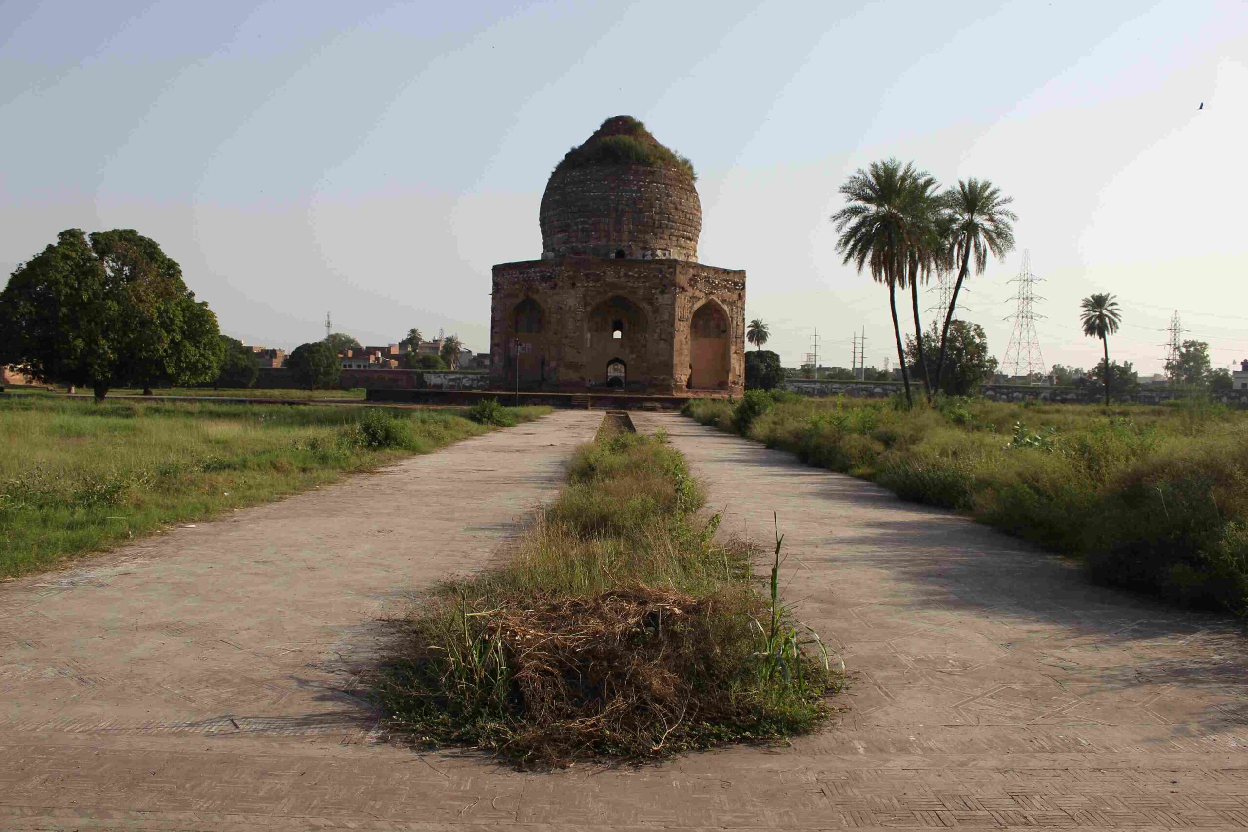  Tomb of Asif Khan