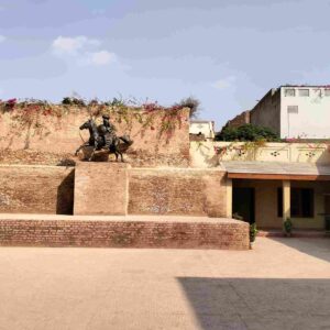 Chakar e Azam Tomb