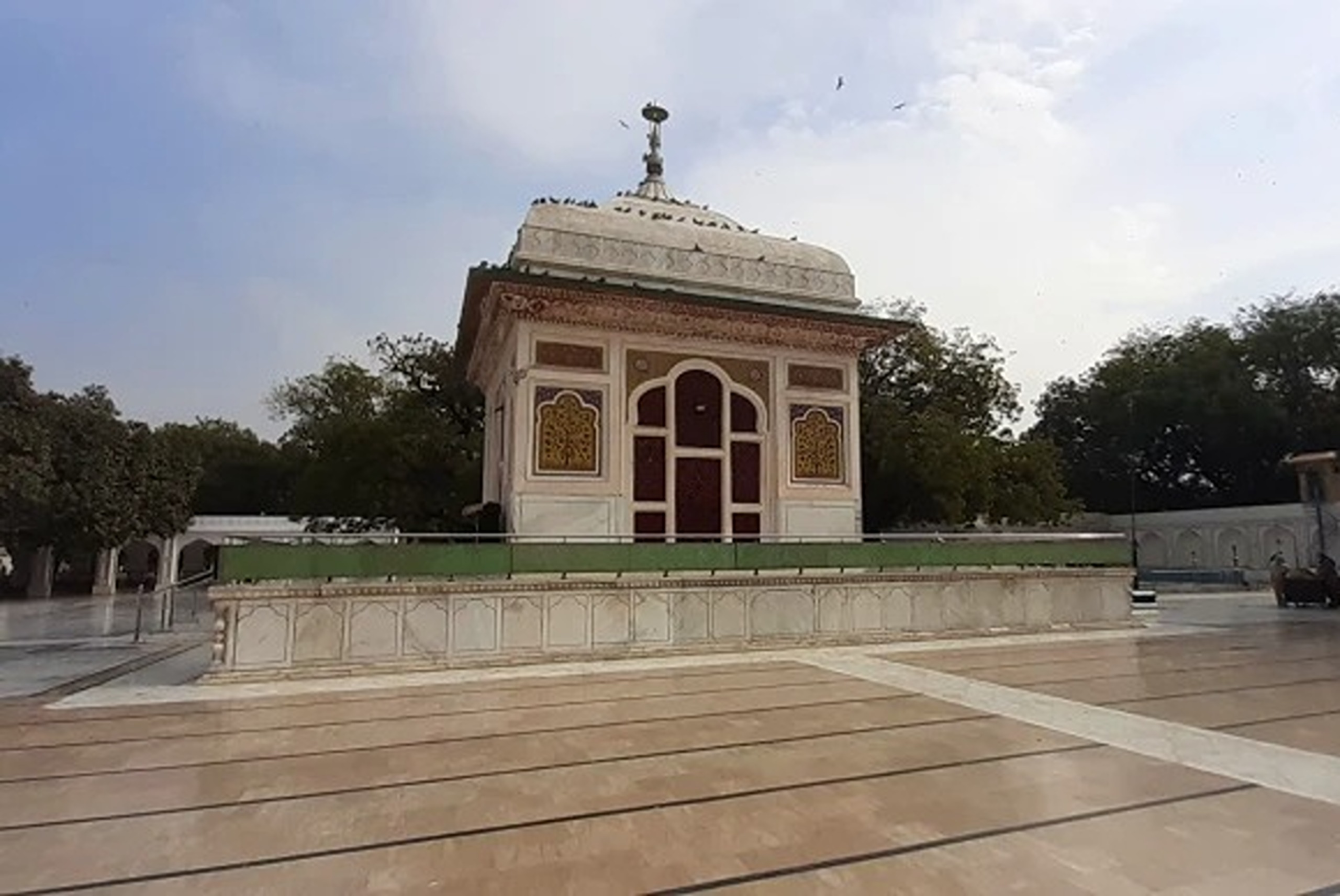 Shrine Of Hazart Mian Meer